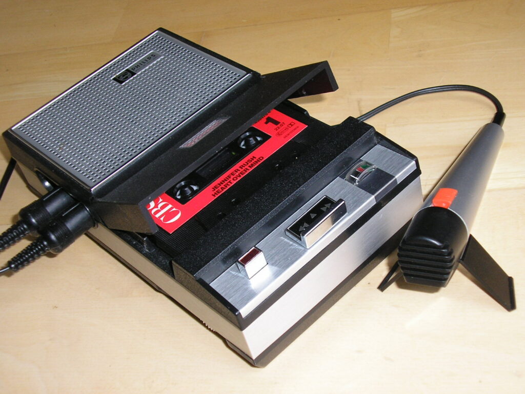 A c. 1968 Philips Typ EL 3302 cassette recorder, still commonly in use by 1982. Courtesy of Wikipedia.